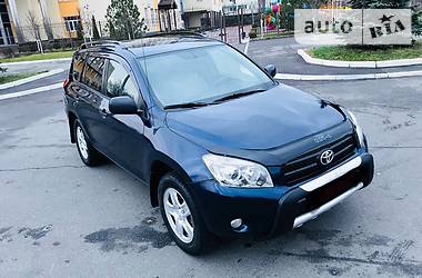 Внедорожник / Кроссовер Toyota RAV4 2007 в Киеве