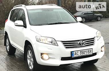 Внедорожник / Кроссовер Toyota RAV4 2012 в Ровно