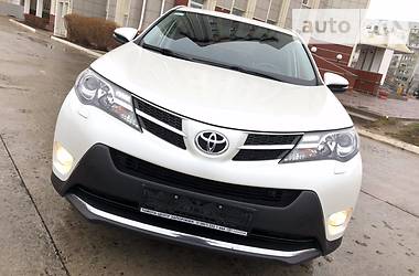 Внедорожник / Кроссовер Toyota RAV4 2014 в Энергодаре