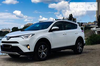 Внедорожник / Кроссовер Toyota RAV4 2016 в Киеве