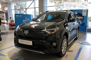 Внедорожник / Кроссовер Toyota RAV4 2018 в Киеве