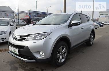 Позашляховик / Кросовер Toyota RAV4 2015 в Києві