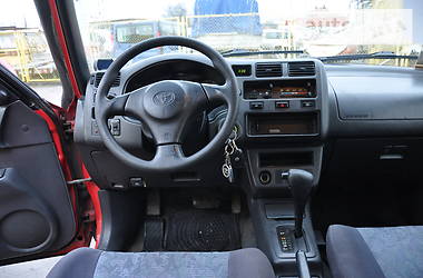 Внедорожник / Кроссовер Toyota RAV4 1998 в Львове