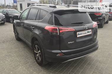 Внедорожник / Кроссовер Toyota RAV4 2018 в Львове