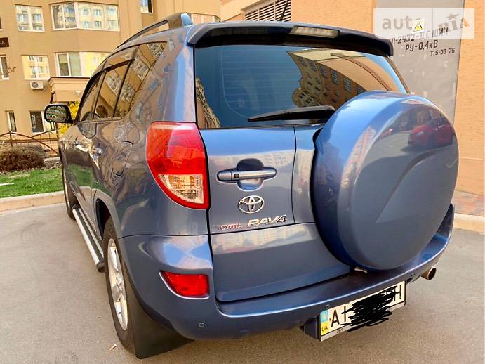 Позашляховик / Кросовер Toyota RAV4 2007 в Києві