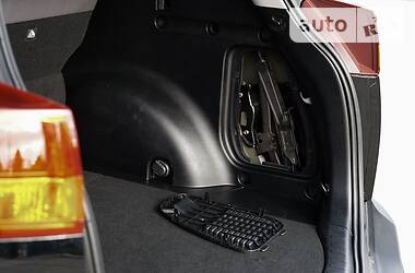 Позашляховик / Кросовер Toyota RAV4 2014 в 