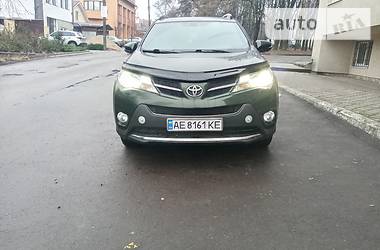 Внедорожник / Кроссовер Toyota RAV4 2013 в 