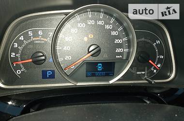 Внедорожник / Кроссовер Toyota RAV4 2013 в 