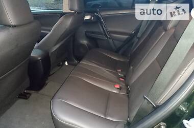 Внедорожник / Кроссовер Toyota RAV4 2013 в 