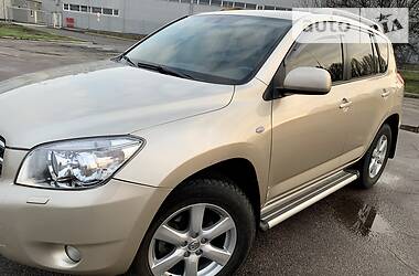 Позашляховик / Кросовер Toyota RAV4 2008 в 