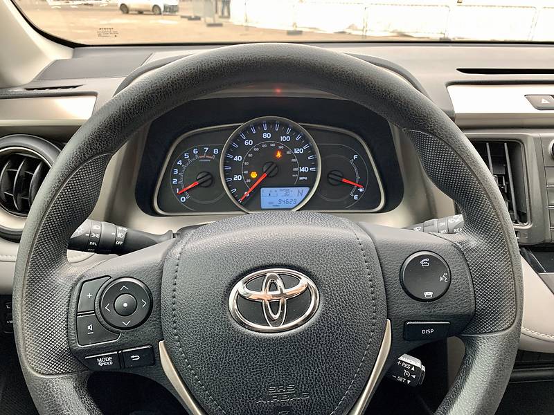 Позашляховик / Кросовер Toyota RAV4 2015 в Харкові