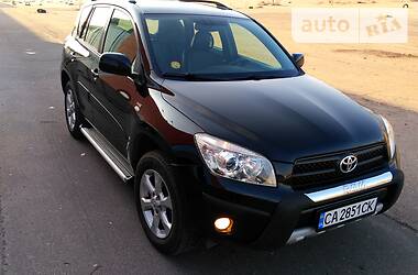 Внедорожник / Кроссовер Toyota RAV4 2006 в Черкассах