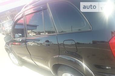 Позашляховик / Кросовер Toyota RAV4 2004 в 