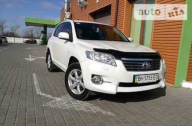 Позашляховик / Кросовер Toyota RAV4 2010 в 