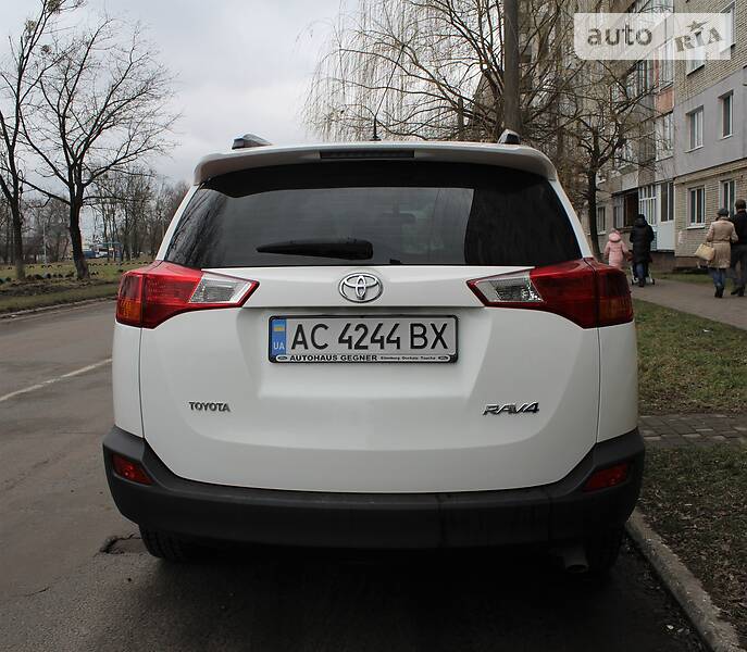 Позашляховик / Кросовер Toyota RAV4 2013 в Шептицькому