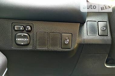 Позашляховик / Кросовер Toyota RAV4 2016 в 
