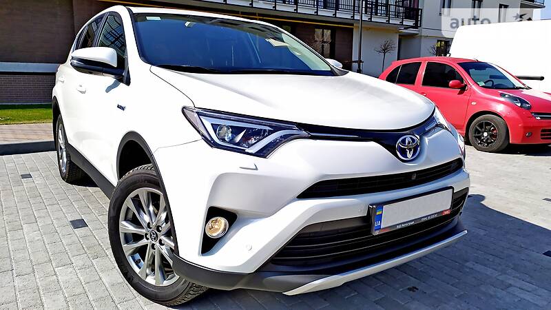 Позашляховик / Кросовер Toyota RAV4 2016 в Києві фото 39 Позашляховик / Кросовер Toyota RAV4 2016 в Києві
