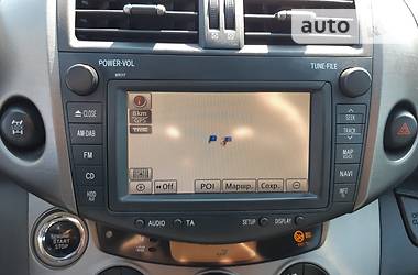 Внедорожник / Кроссовер Toyota RAV4 2010 в 