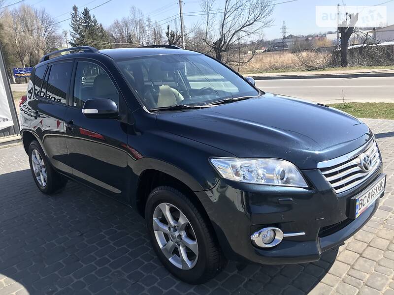 Позашляховик / Кросовер Toyota RAV4 2010 в Трускавці