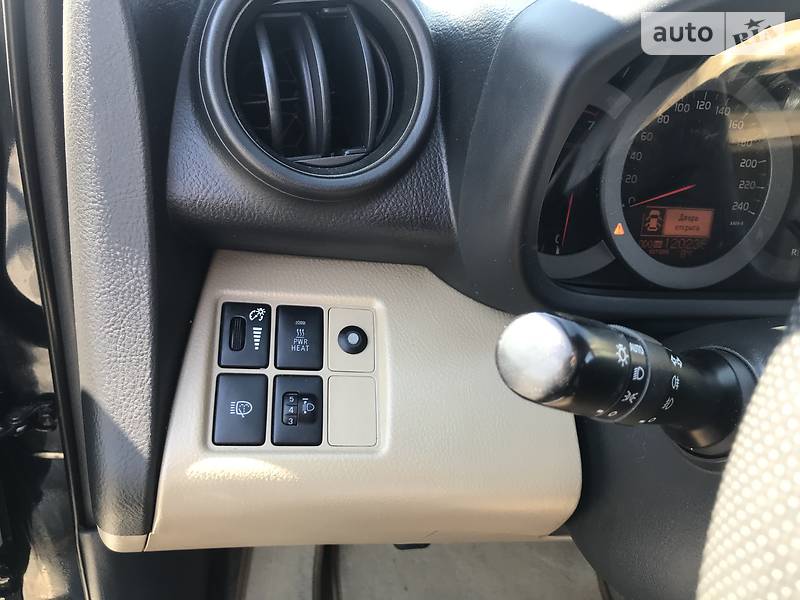 Позашляховик / Кросовер Toyota RAV4 2010 в Трускавці
