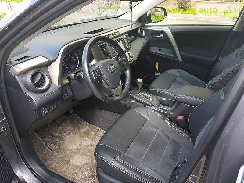 Позашляховик / Кросовер Toyota RAV4 2013 в Києві