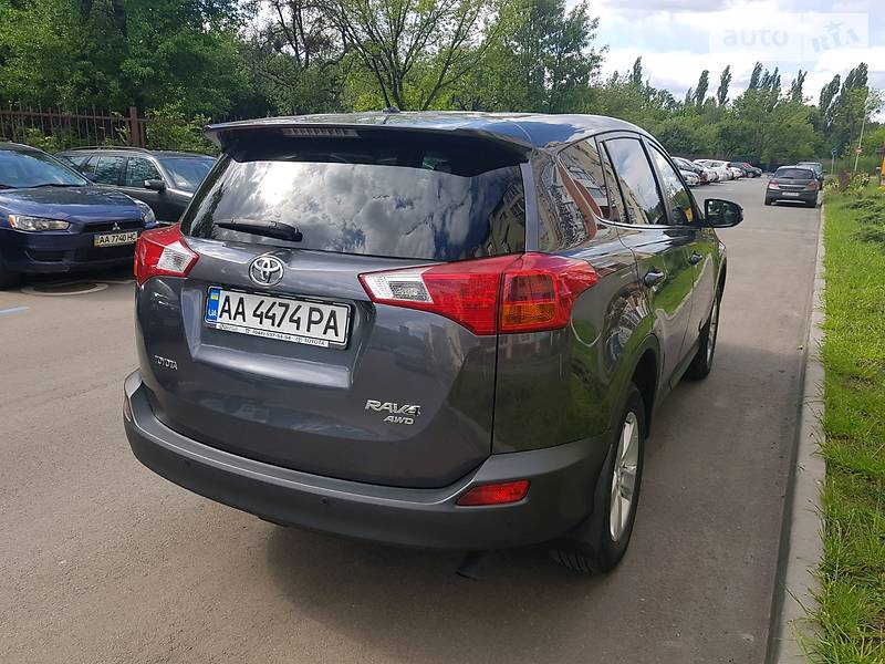 Позашляховик / Кросовер Toyota RAV4 2013 в Києві