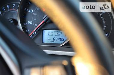 Внедорожник / Кроссовер Toyota RAV4 2013 в 