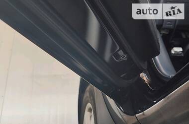 Позашляховик / Кросовер Toyota RAV4 2006 в 