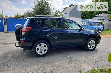 Внедорожник / Кроссовер Toyota RAV4 2011 в Полтаве