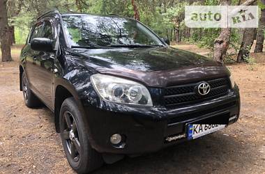 Внедорожник / Кроссовер Toyota RAV4 2006 в 