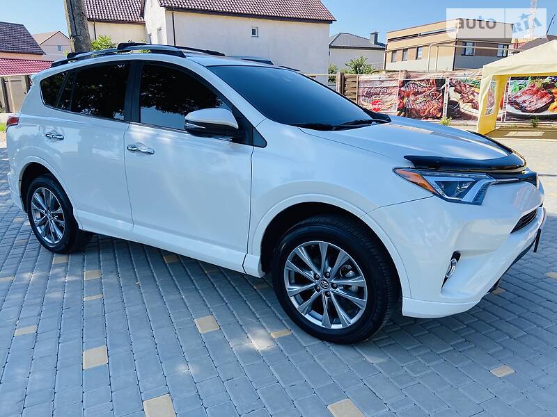 Позашляховик / Кросовер Toyota RAV4 2016 в Одесі