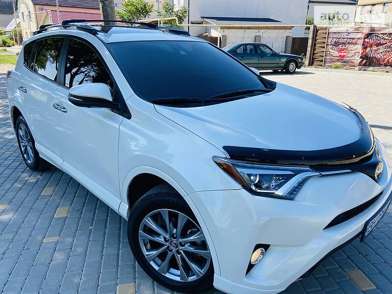 Позашляховик / Кросовер Toyota RAV4 2016 в Одесі