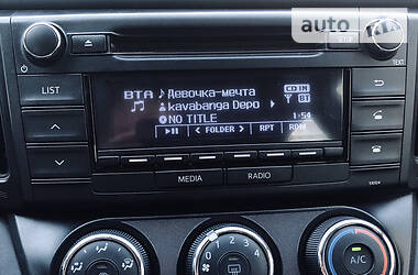 Позашляховик / Кросовер Toyota RAV4 2017 в 