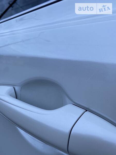 Позашляховик / Кросовер Toyota RAV4 2014 в Малині