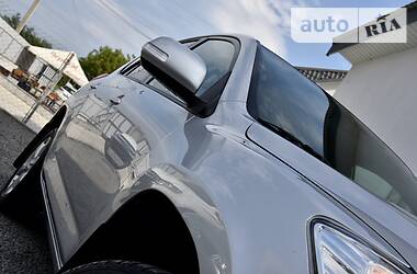 Внедорожник / Кроссовер Toyota RAV4 2011 в 