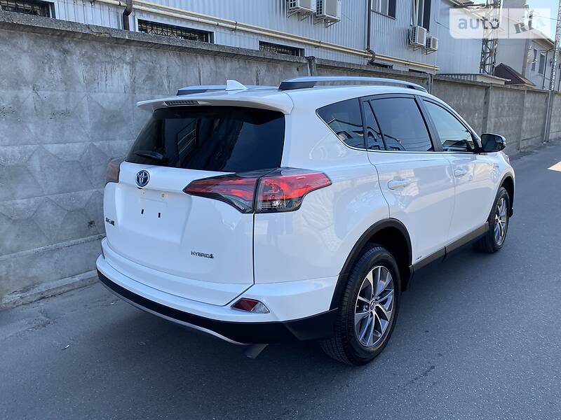Позашляховик / Кросовер Toyota RAV4 2018 в Києві