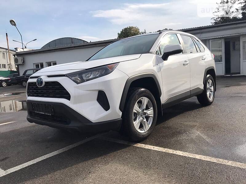 Позашляховик / Кросовер Toyota RAV4 2019 в Києві