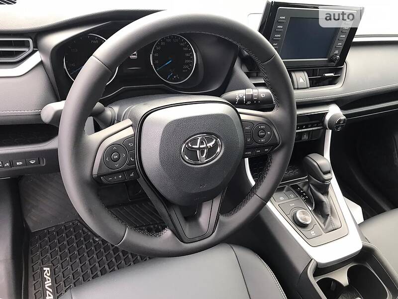 Позашляховик / Кросовер Toyota RAV4 2019 в Києві