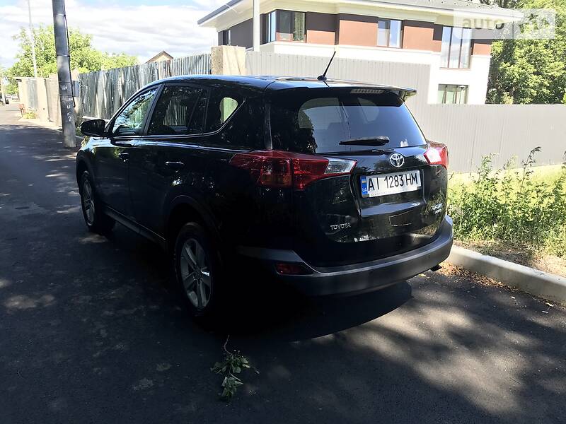 Позашляховик / Кросовер Toyota RAV4 2013 в Києві