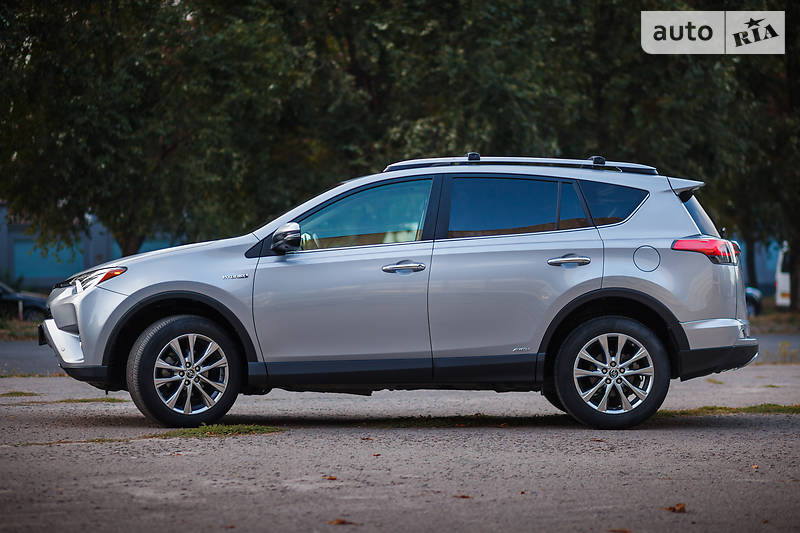 Toyota RAV4 2016
