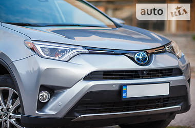 Внедорожник / Кроссовер Toyota RAV4 2016 в Днепре