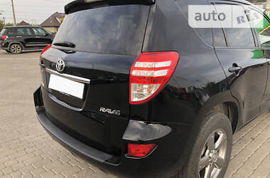 Внедорожник / Кроссовер Toyota RAV4 2012 в Сарнах