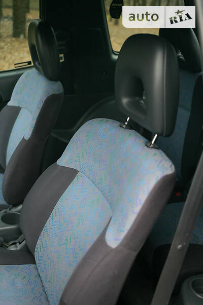 Внедорожник / Кроссовер Toyota RAV4 1996 в Днепре