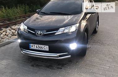 Позашляховик / Кросовер Toyota RAV4 2014 в Івано-Франківську