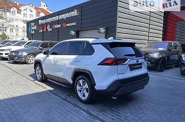 Внедорожник / Кроссовер Toyota RAV4 2019 в Одессе