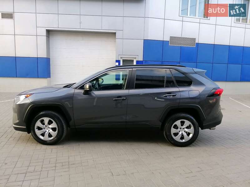 Позашляховик / Кросовер Toyota RAV4 2018 в Одесі