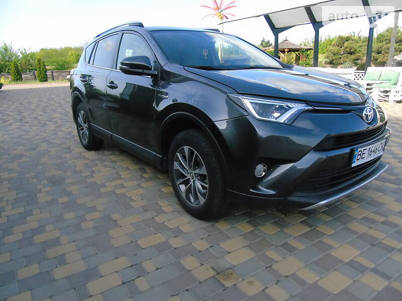 Позашляховик / Кросовер Toyota RAV4 2016 в Южноукраїнську