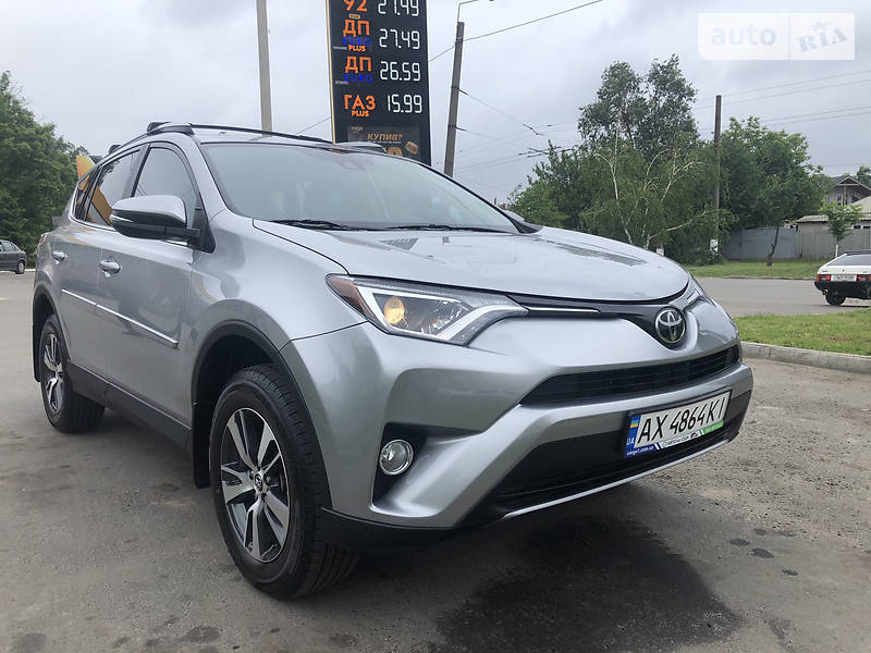 Внедорожник / Кроссовер Toyota RAV4 2016 в Харькове