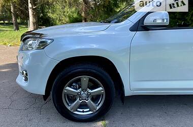 Позашляховик / Кросовер Toyota RAV4 2012 в Рівному