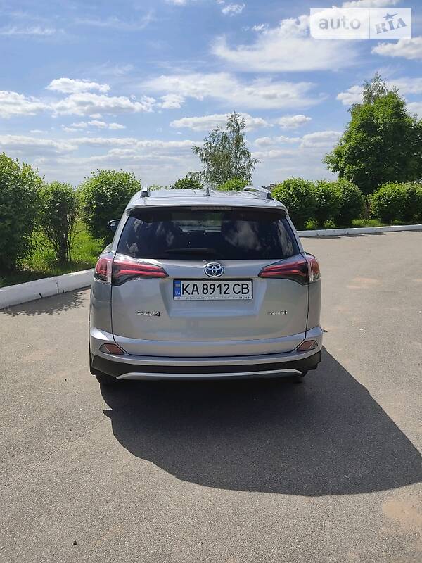 Внедорожник / Кроссовер Toyota RAV4 2018 в Киеве